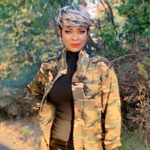 Meet your Posher, Thedra